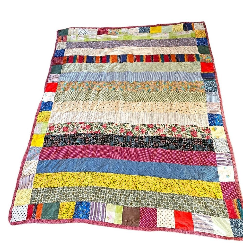 Vintage Handmade Patchwork Quilt Twin Full Coverlet Ditsy Floral 63 X 80 Retro